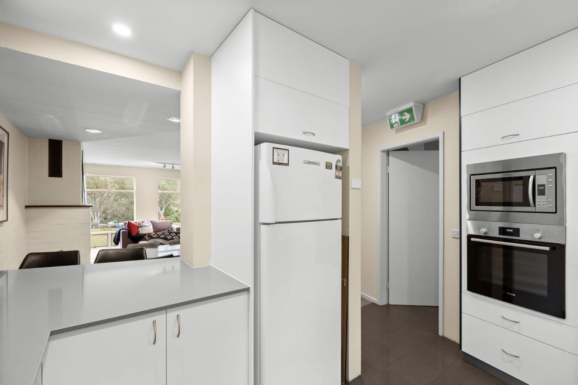 Village Green 2 Bedroom Loft Townhouse With Views Fireplace And Garage Parking 斯瑞德伯 外观 照片